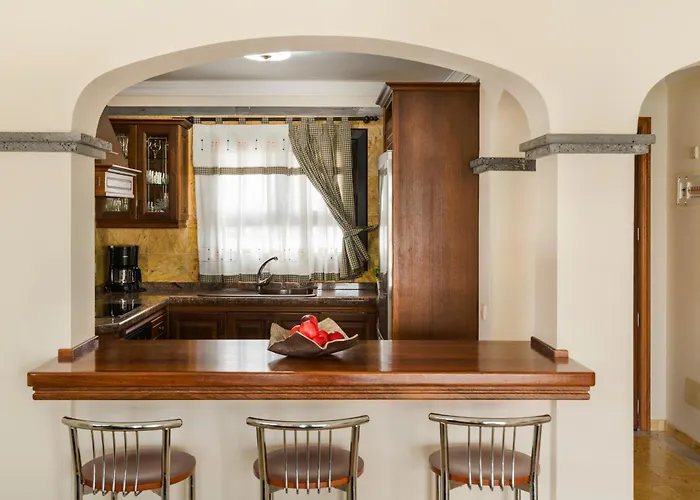 Βίλα Faro Park With Private Pool *