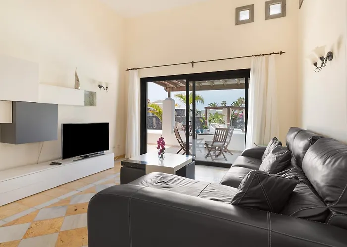 Faro Park With Private Pool Villa Playa Blanca (Lanzarote)