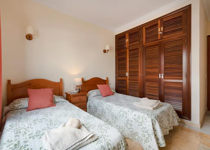 Faro Park With Private Pool Playa Blanca (Lanzarote)