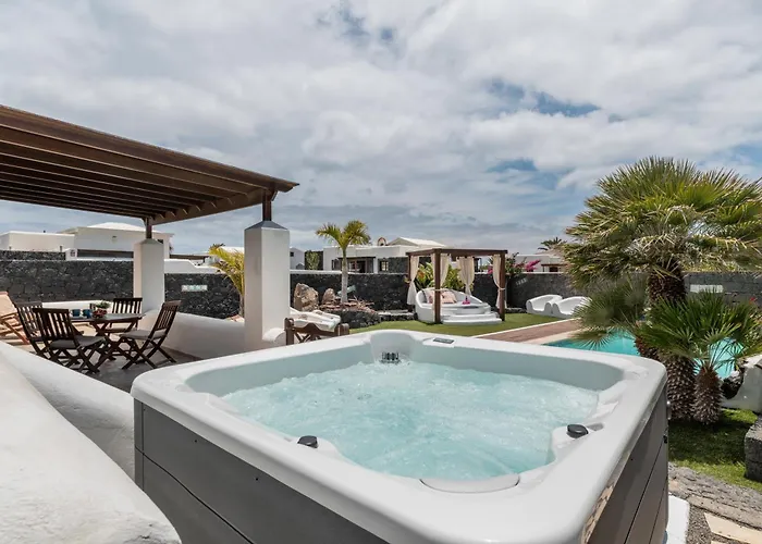 Villa Faro Park With Private Pool