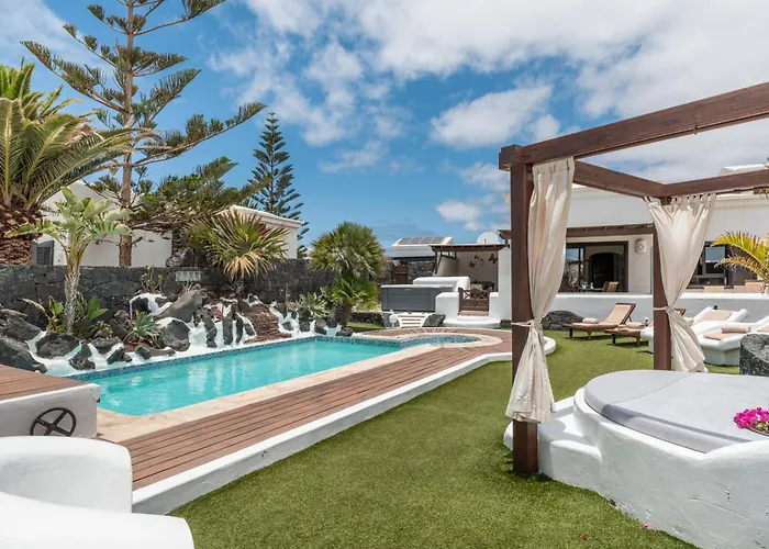 Βίλα Faro Park With Private Pool